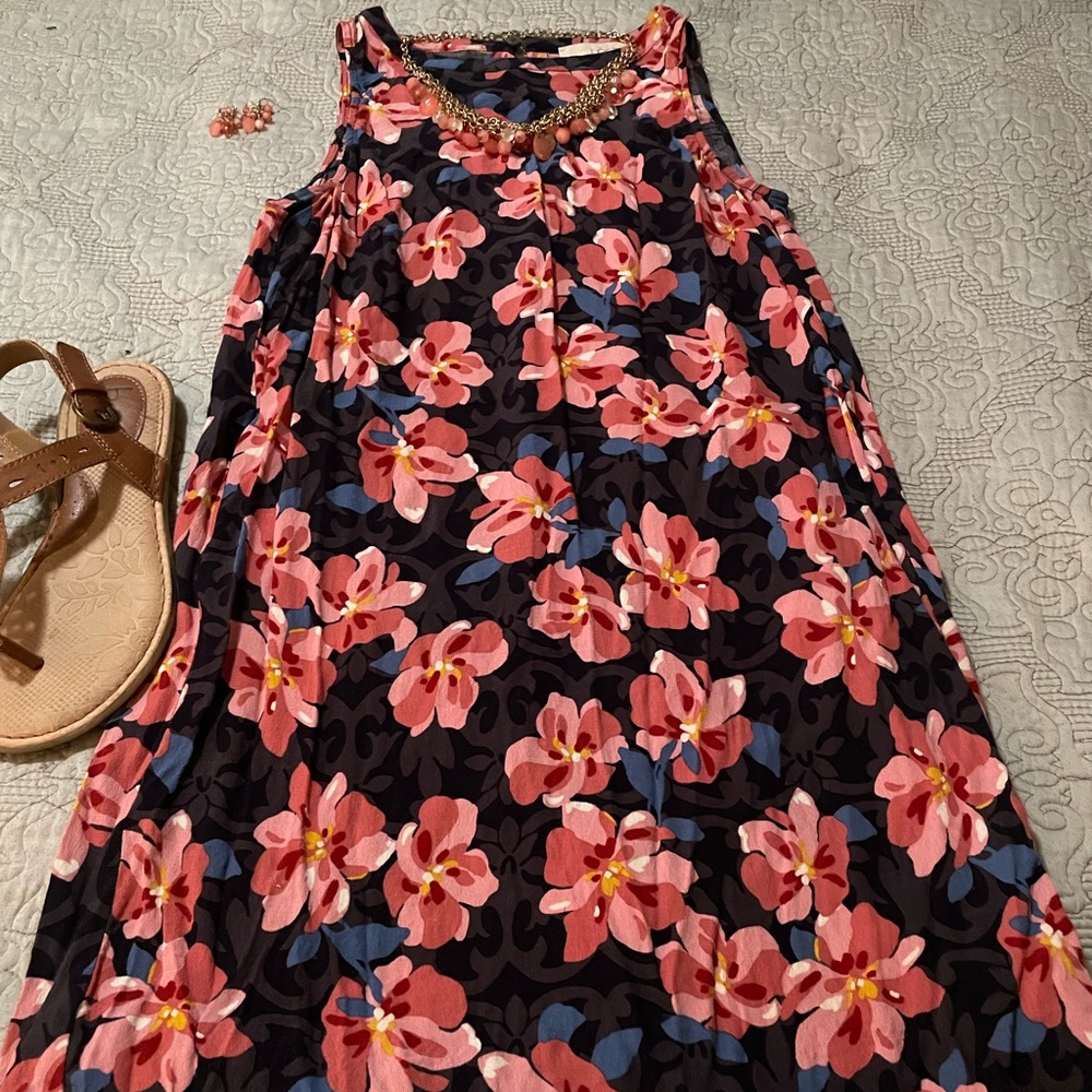 Loft mini shift dress in XS.
